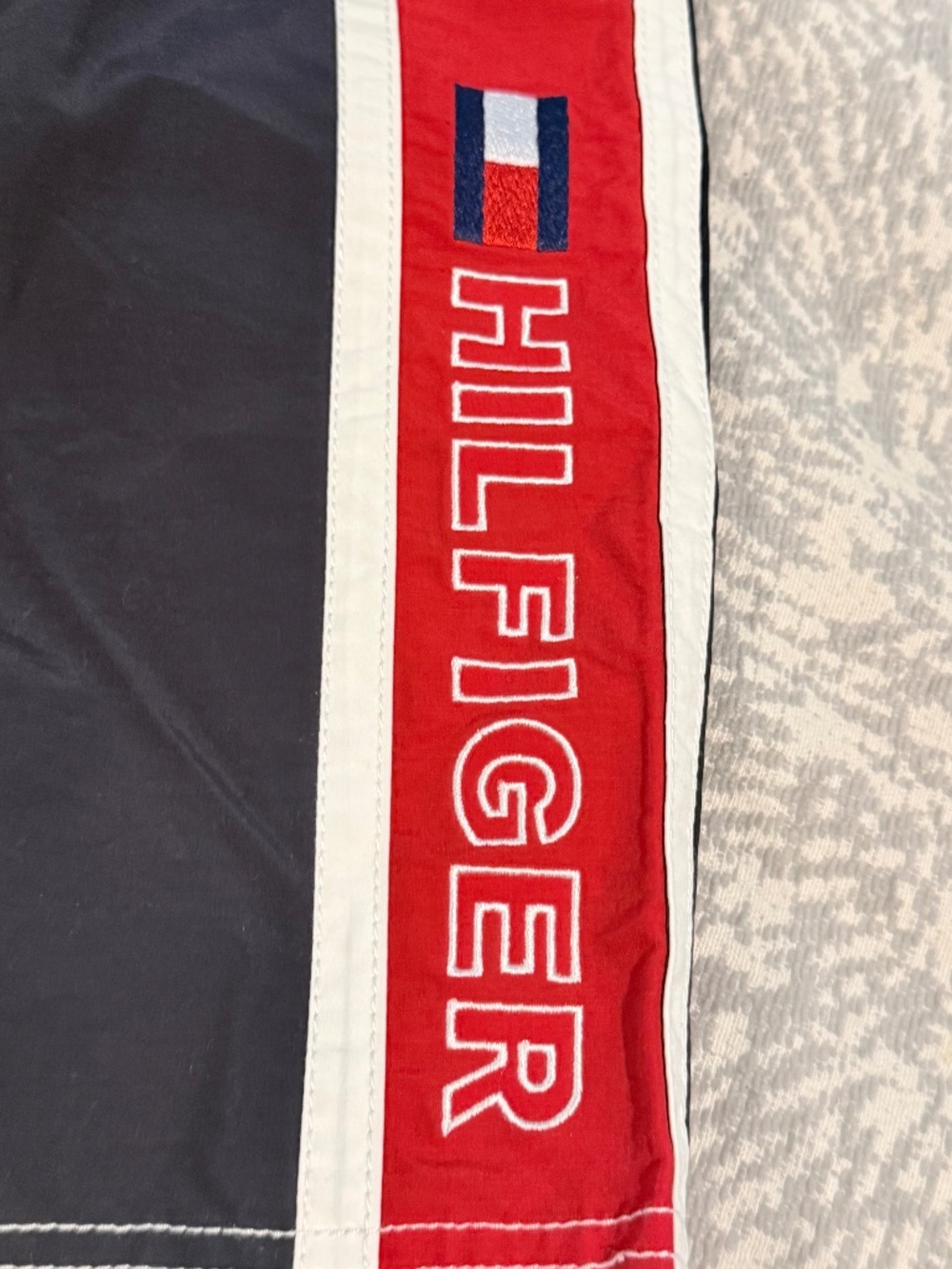 NWT Tommy Hilfiger Men’s Swim Trunks Navy Blue Red White Stripe Cargo M